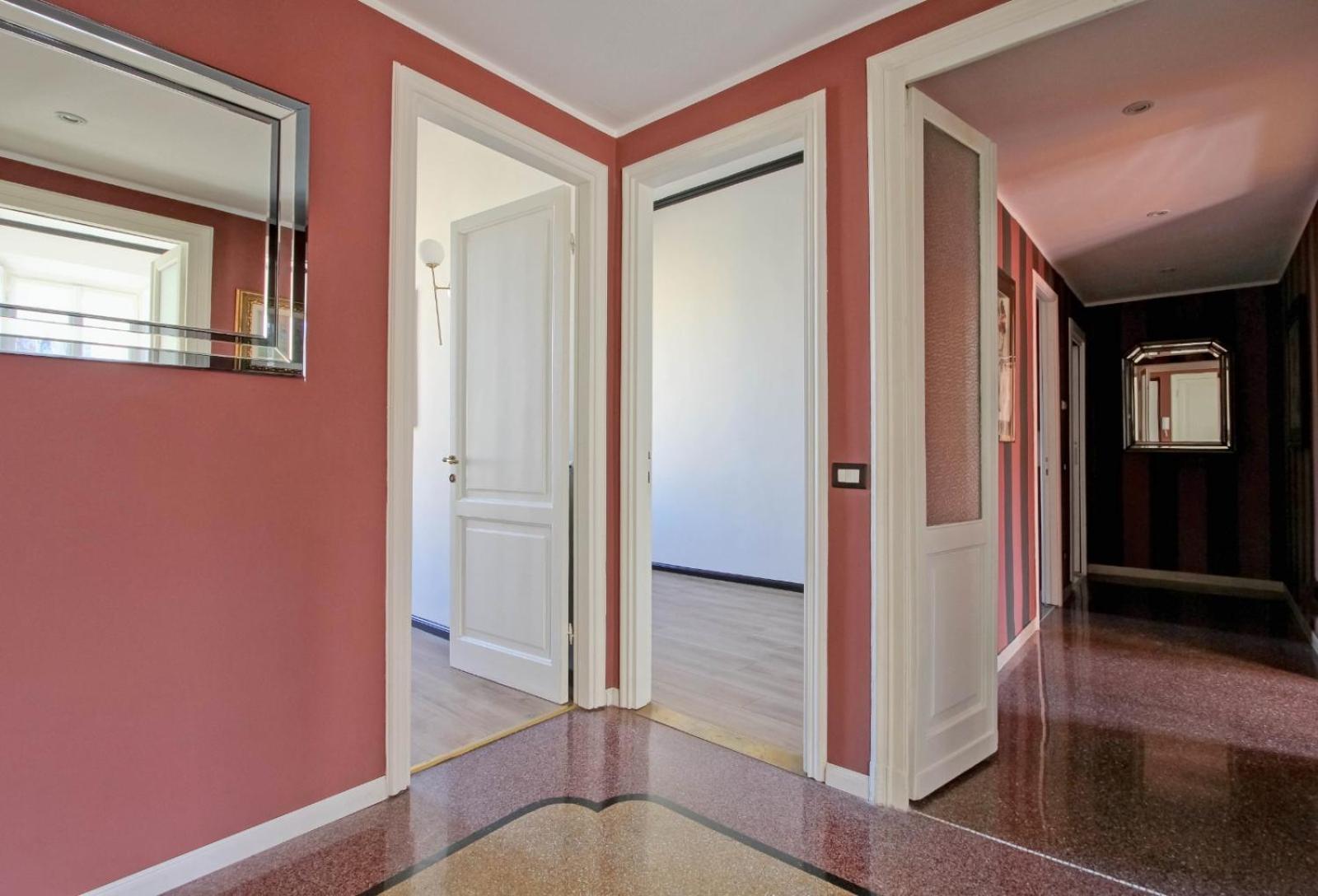 Tibullo ,Classico Ed Elegante Appartamento Rome Bagian luar foto